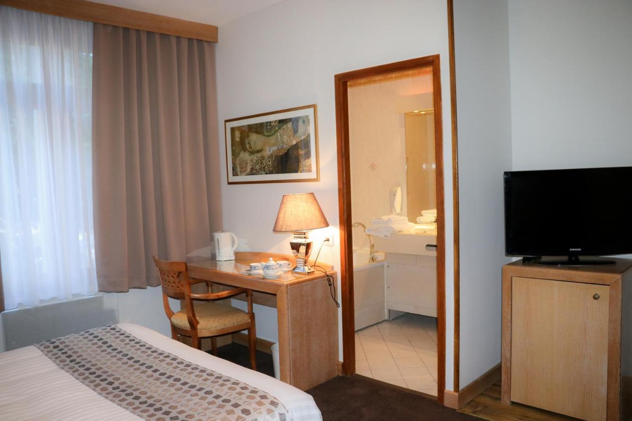 Hotel Eden Béthune Exteriör bild